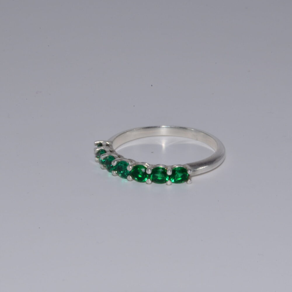 Anillo Élysée en Plata 925 con 7 Zircones Redondos de 3 mm