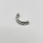 Grillz en plata con diamantes de laboratorio, vista frontal